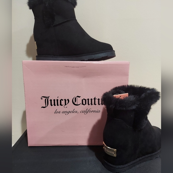 Juicy Couture Firecracker Boots - Picture 2 of 15